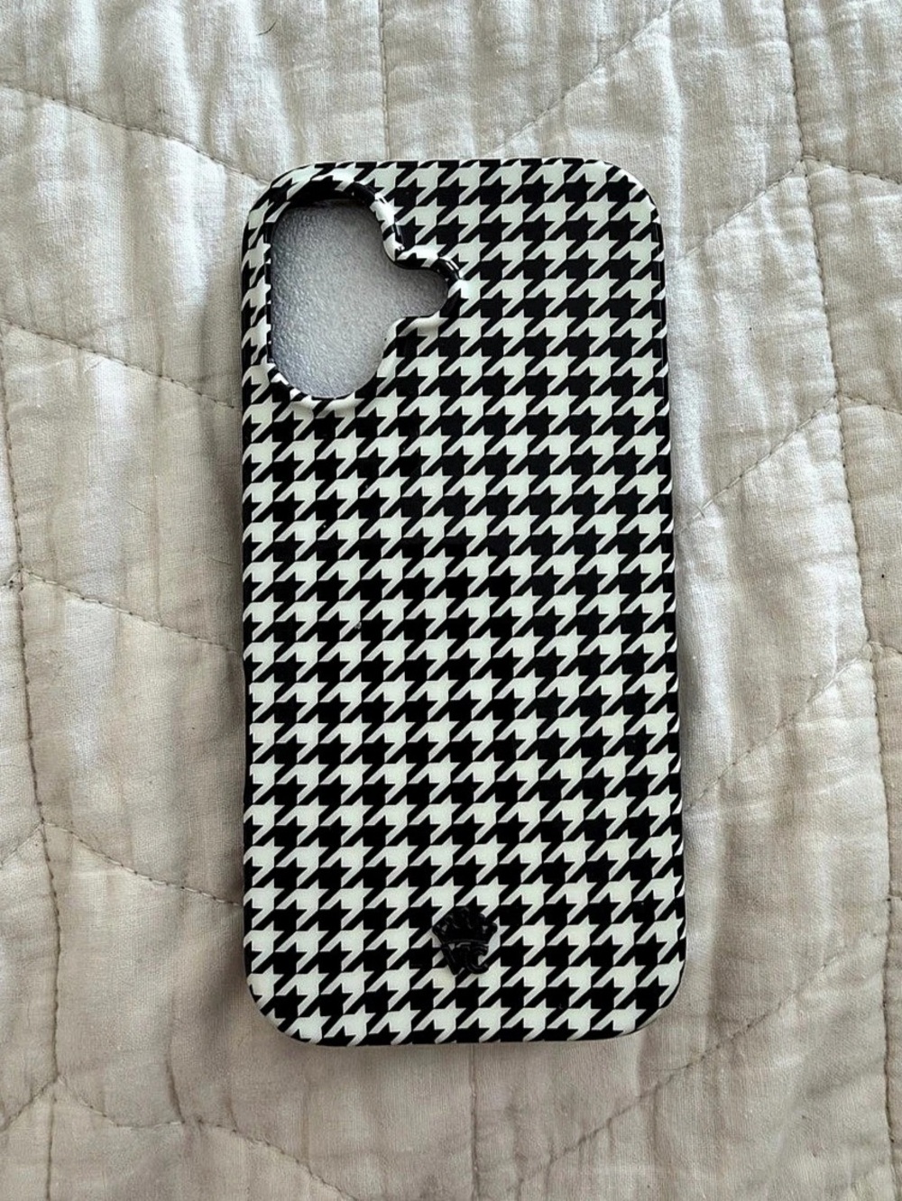 Velvet Caviar iPhone 17 Pro Case